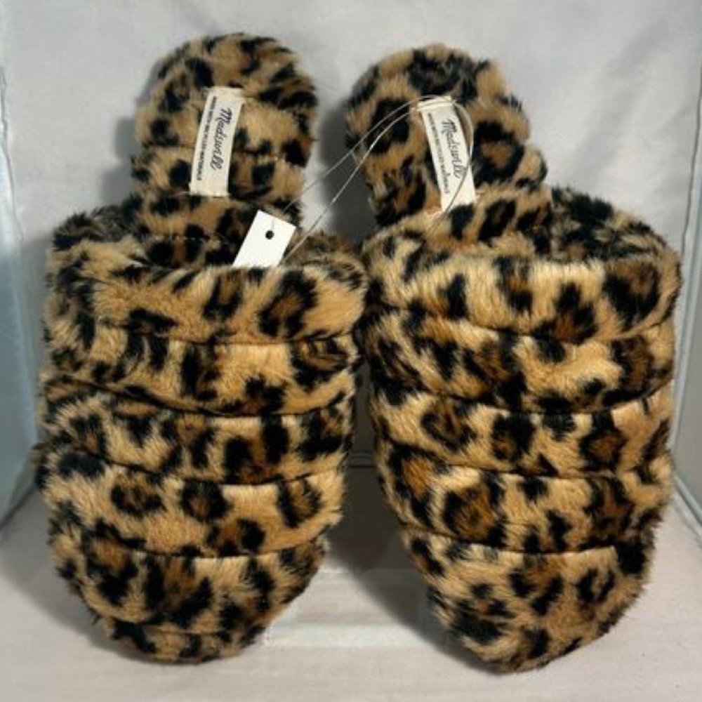 NWT Madewell leopard print fuzzy slippers